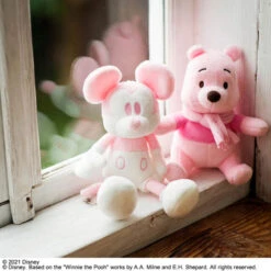 Other Japan FamilyMart Store Exclusive - Disney Winnie The Pooh Plush Keychain Box Set -Disney 1109 050 a4bda48d 3b59 489c bec7 153f725bf834