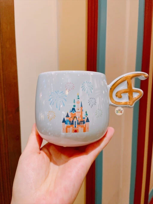 SHDL - Shanghai Disney Resort Enchanted Storybook Castle With 3D Handle Mug