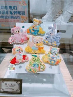 SHDL - Duffy & Friends Cool Feast - Secret Magnet Box Set