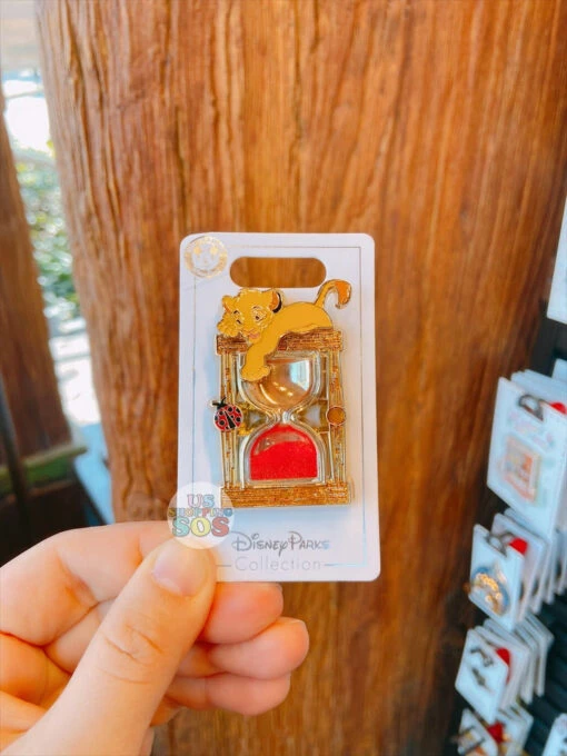 SHDL - Simba & Hourglass Pin