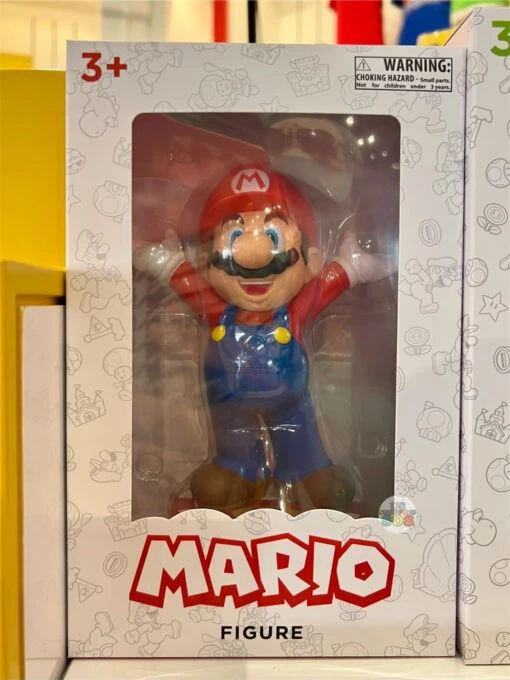 Universal Studios - Super Nintendo World - Mario Figure