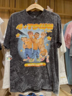 HKDL - Turning Red X 4 Town Concert T Shirt For Adults